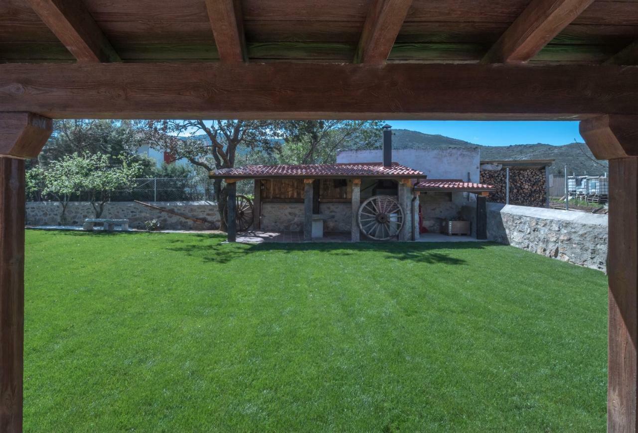 Casa Cantera Del Berrocal Ортигоса-дель-Монте Экстерьер фото