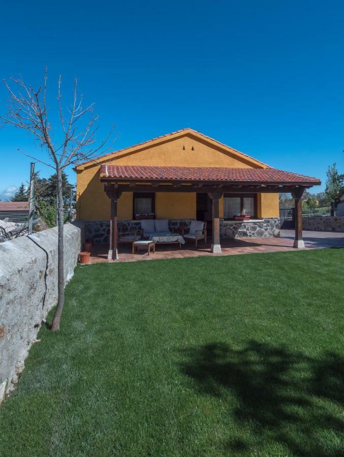 Casa Cantera Del Berrocal Ортигоса-дель-Монте Экстерьер фото